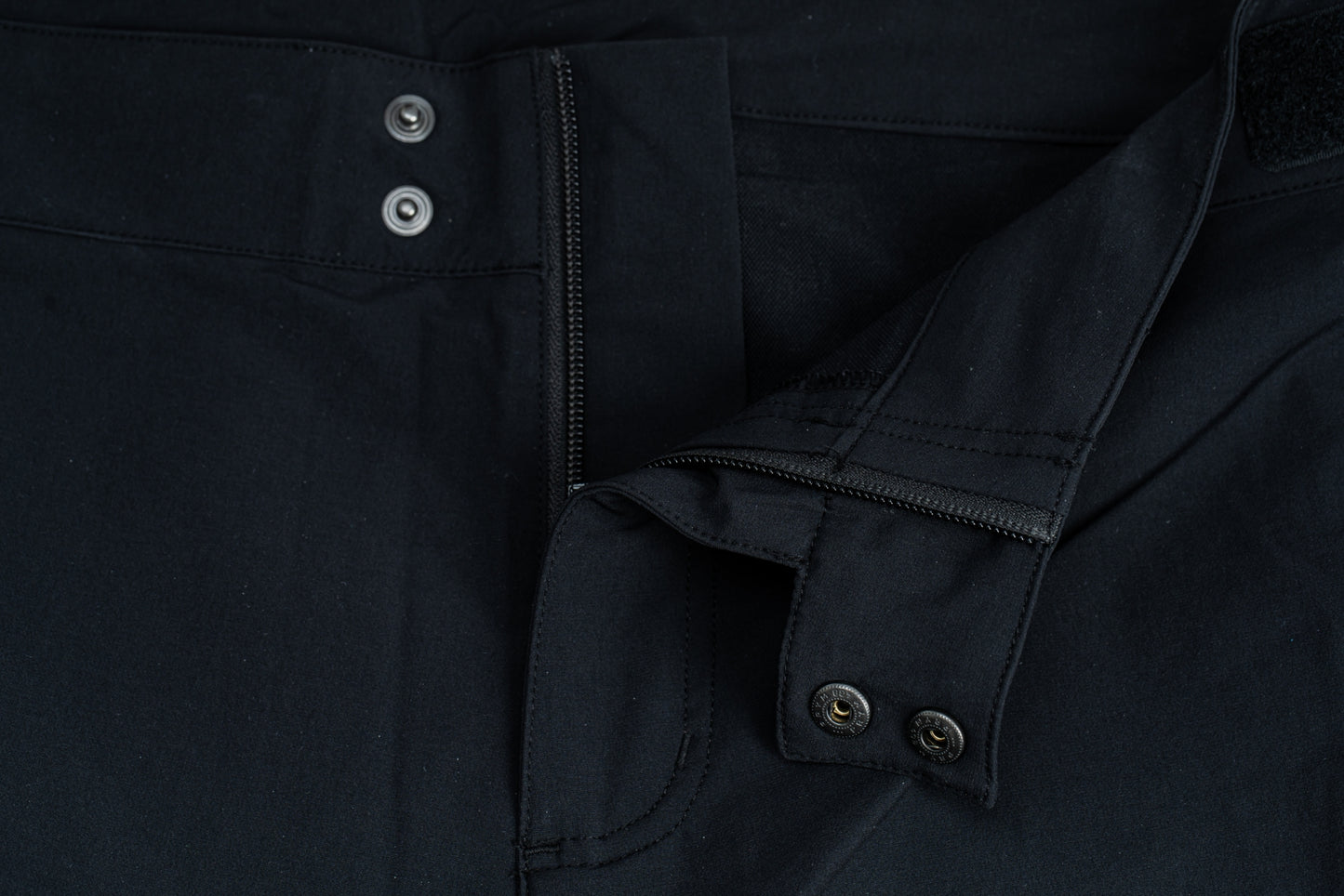 CUBE BLACKLINE Baggy Shorts black