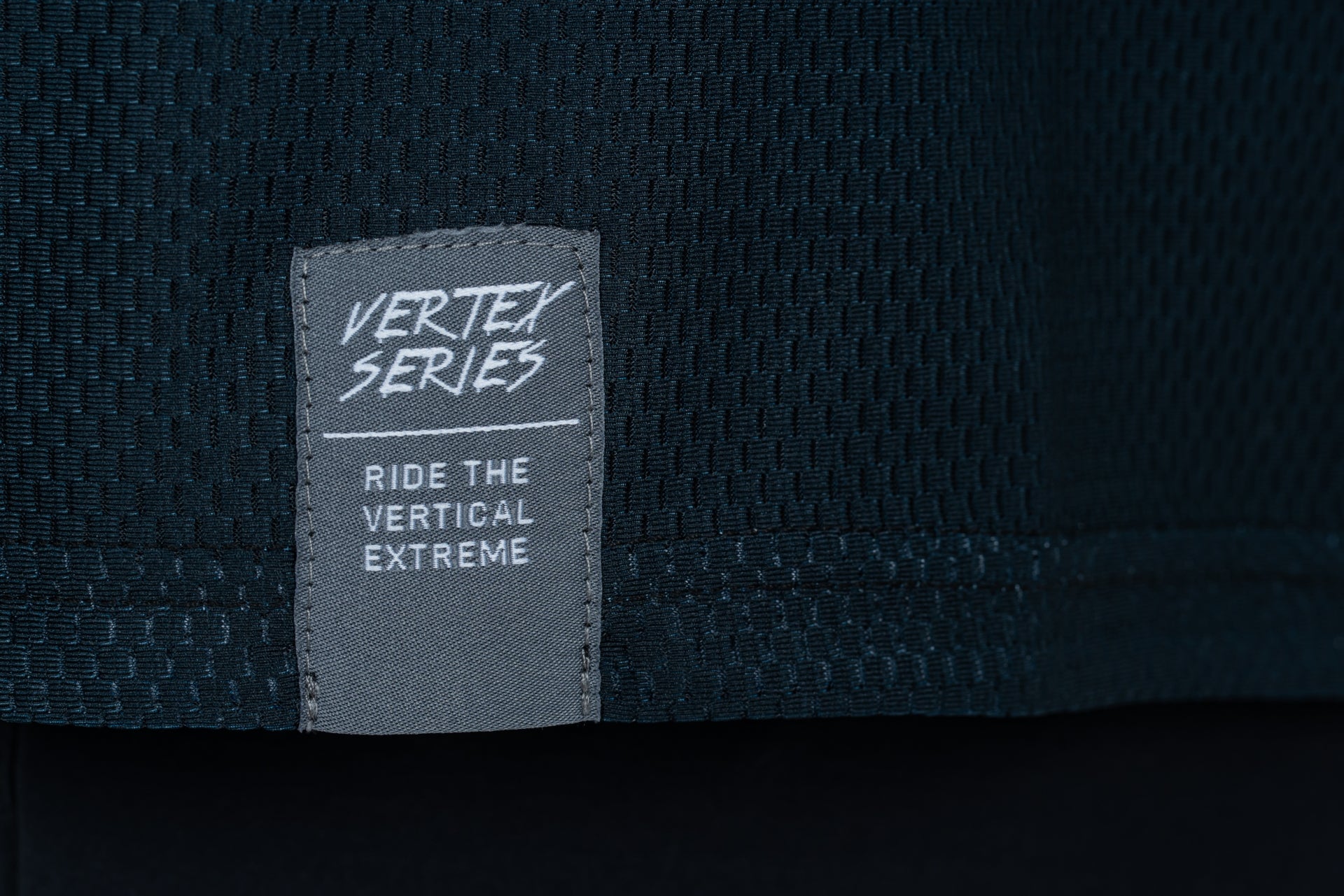 CUBE VERTEX Rundhalstrikot X Actionteam langarm black´n´blue S