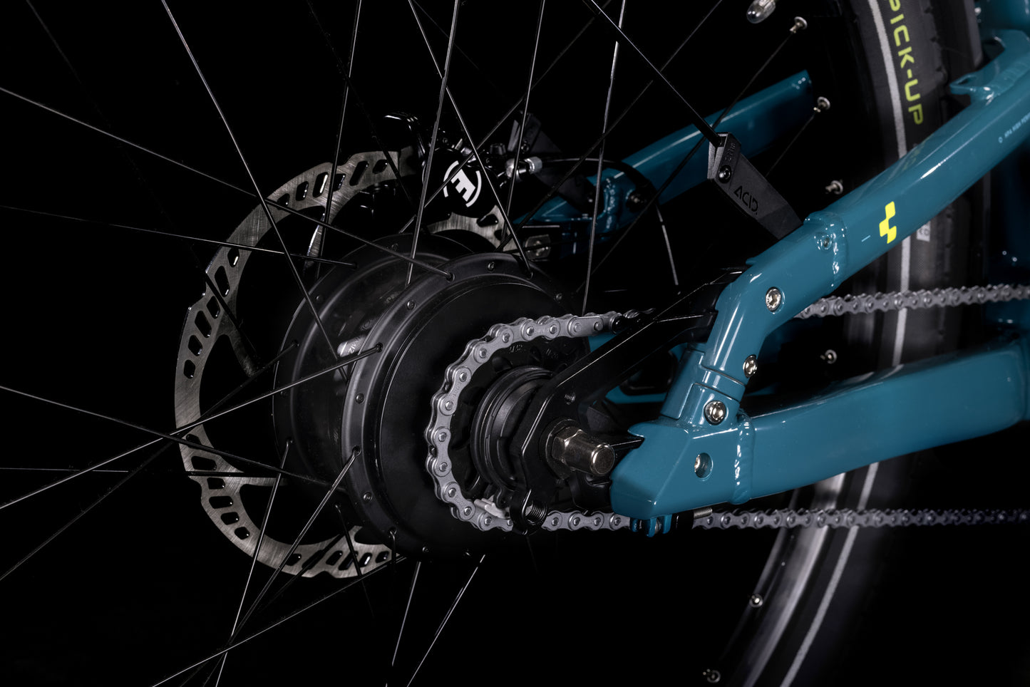 CUBE Cargo Dual Hybrid 1000 blue´n´lime 2023